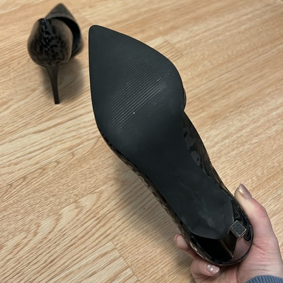 Calvin Klein - Picture 4 of 5